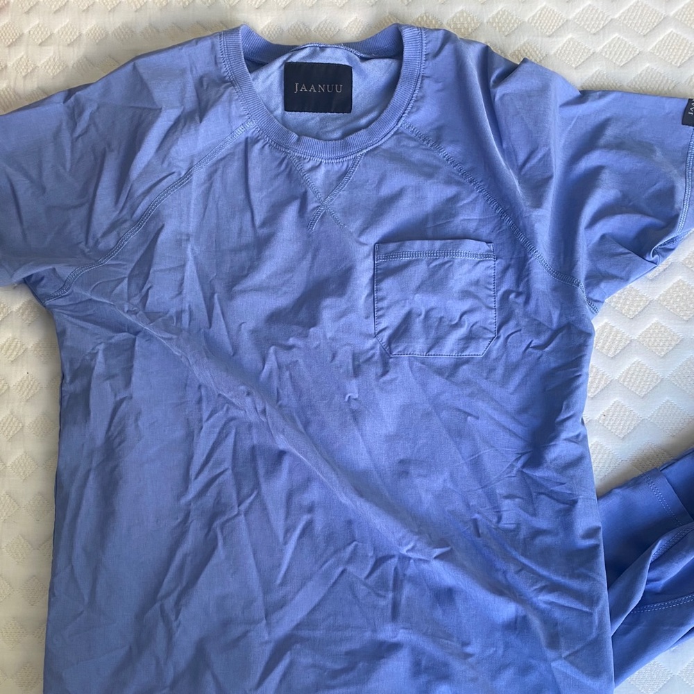 Men’s JAANUU Blue/periwinkle Scrub Top Crew Neck M